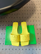 China Replica Bottega Veneta Women Shoes 108usd Only